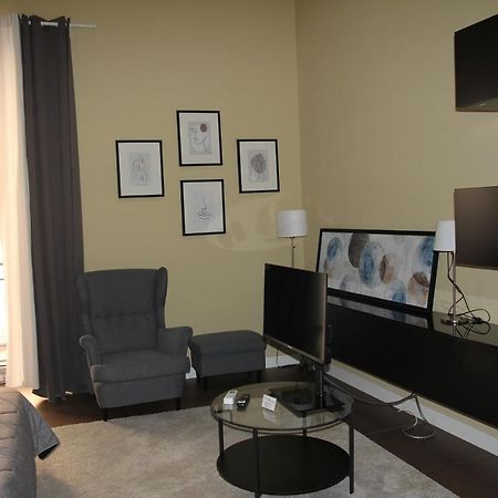 Holiday In Home Suite Archimede カターニア エクステリア 写真