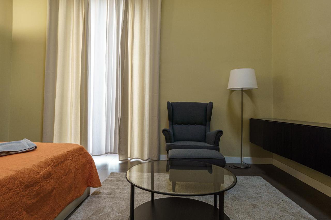 Holiday In Home Suite Archimede カターニア エクステリア 写真